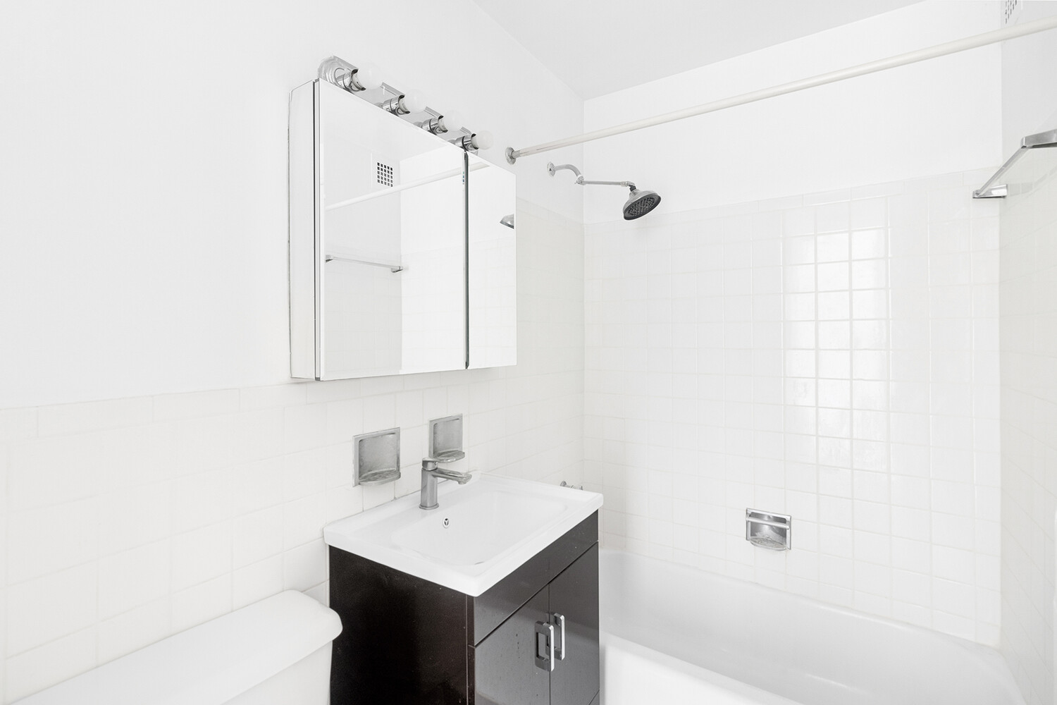 343 E 30TH Street 17H