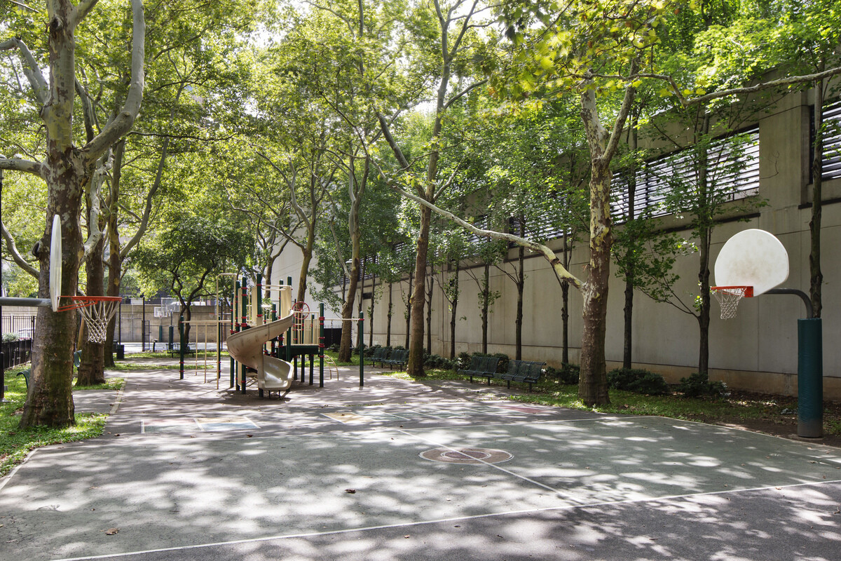 343 E 30TH Street 17H