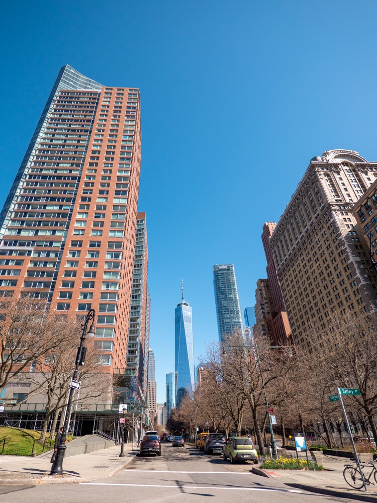 10 LITTLE WEST Street 16C