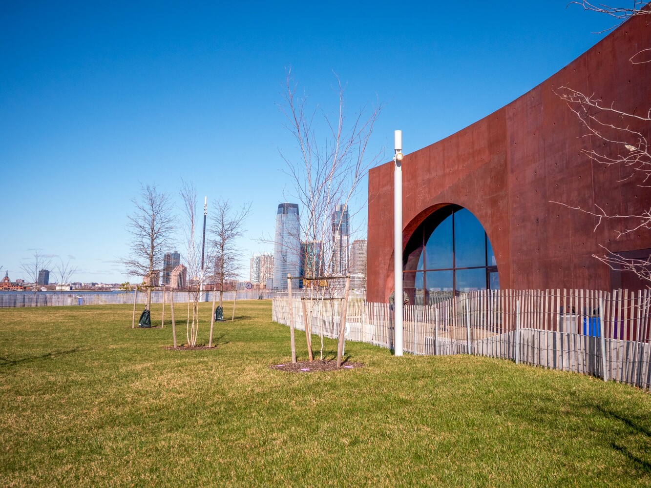 10 LITTLE WEST Street 16C