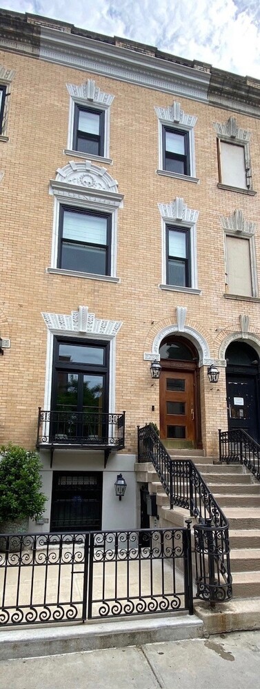 269 W 138TH Street