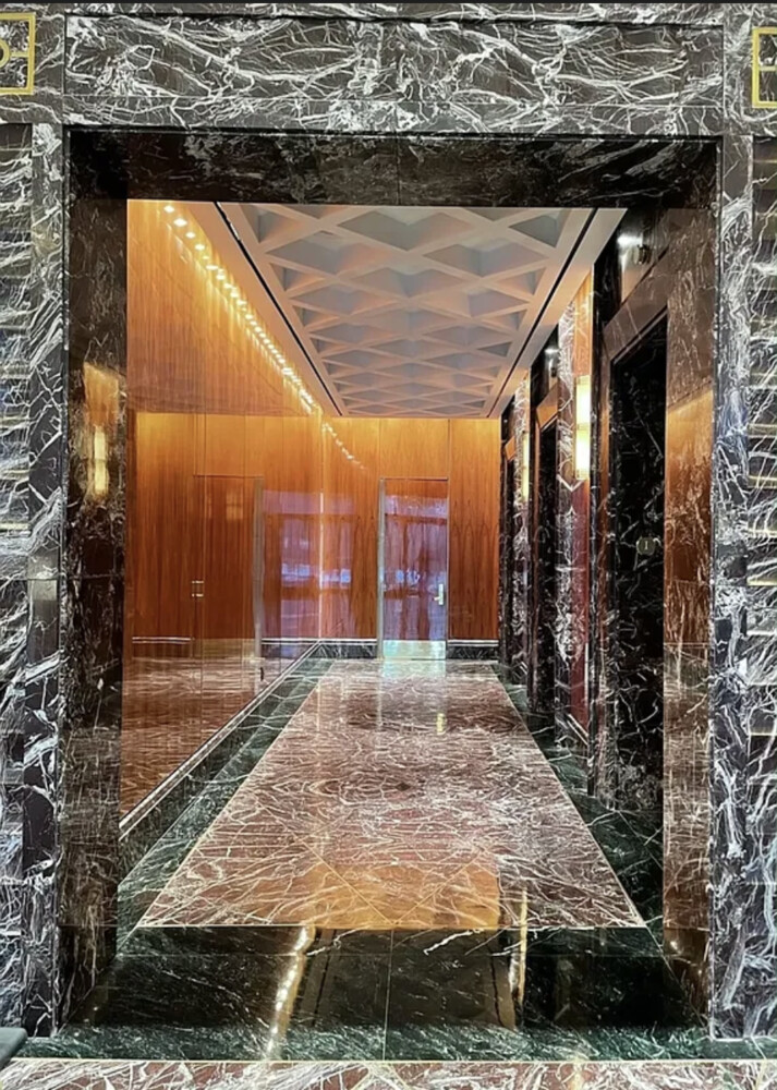 1 CENTRAL Park W 316