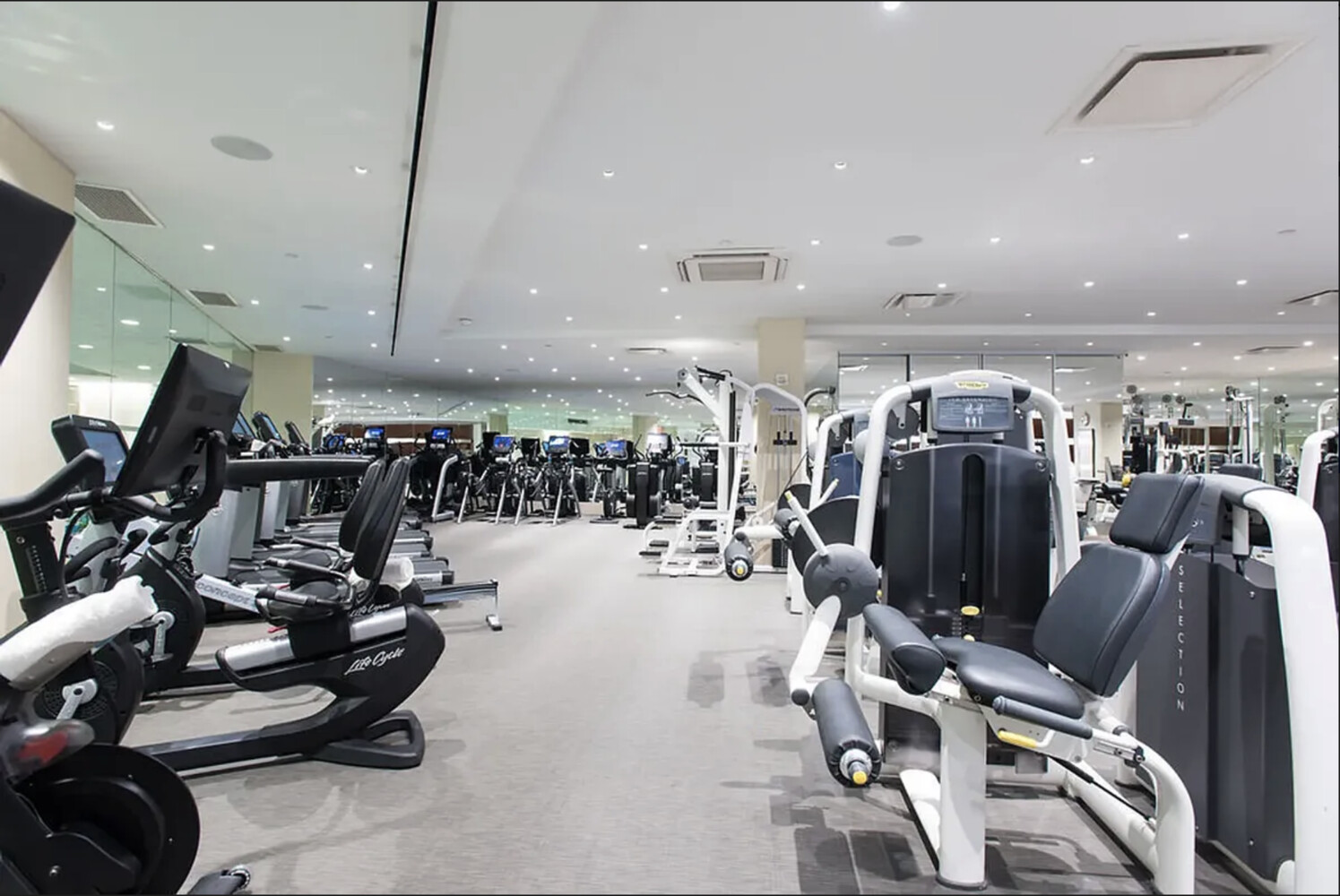 1 CENTRAL Park W 316