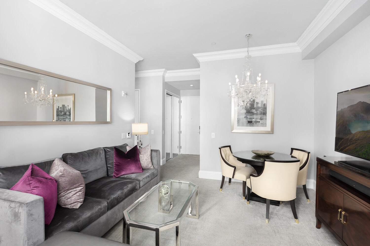 1 CENTRAL Park W 316
