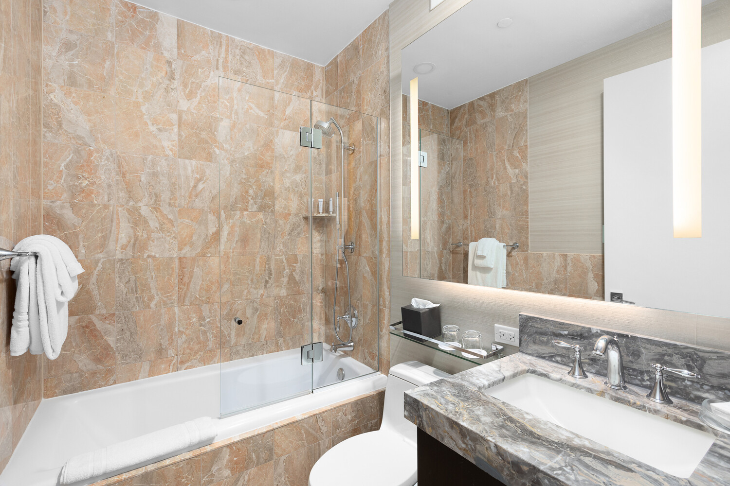 1 CENTRAL Park W 314