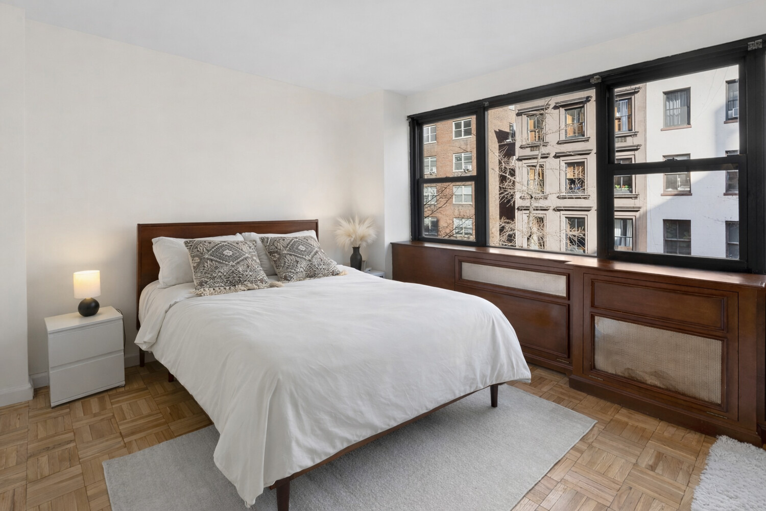 110 E 36TH Street 4C