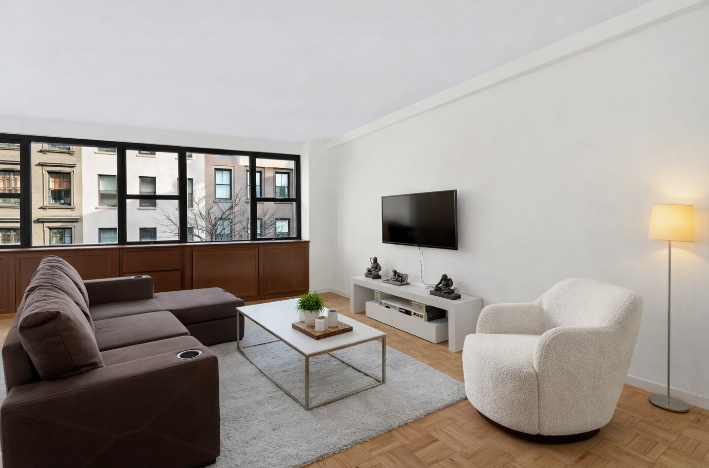 110 E 36TH Street 4C