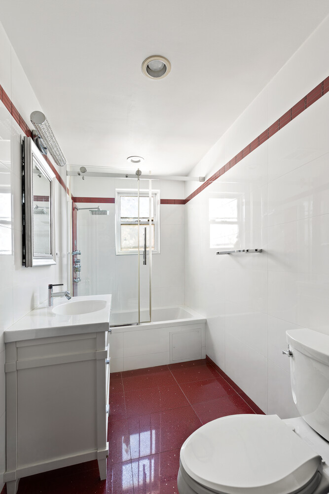 32 REEVE Place TWNHSE