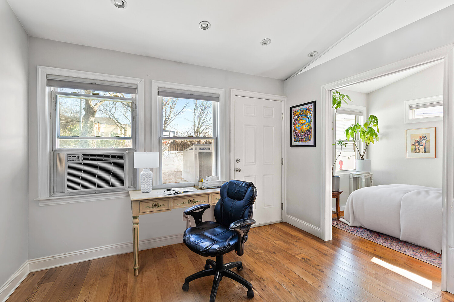 32 REEVE Place TWNHSE