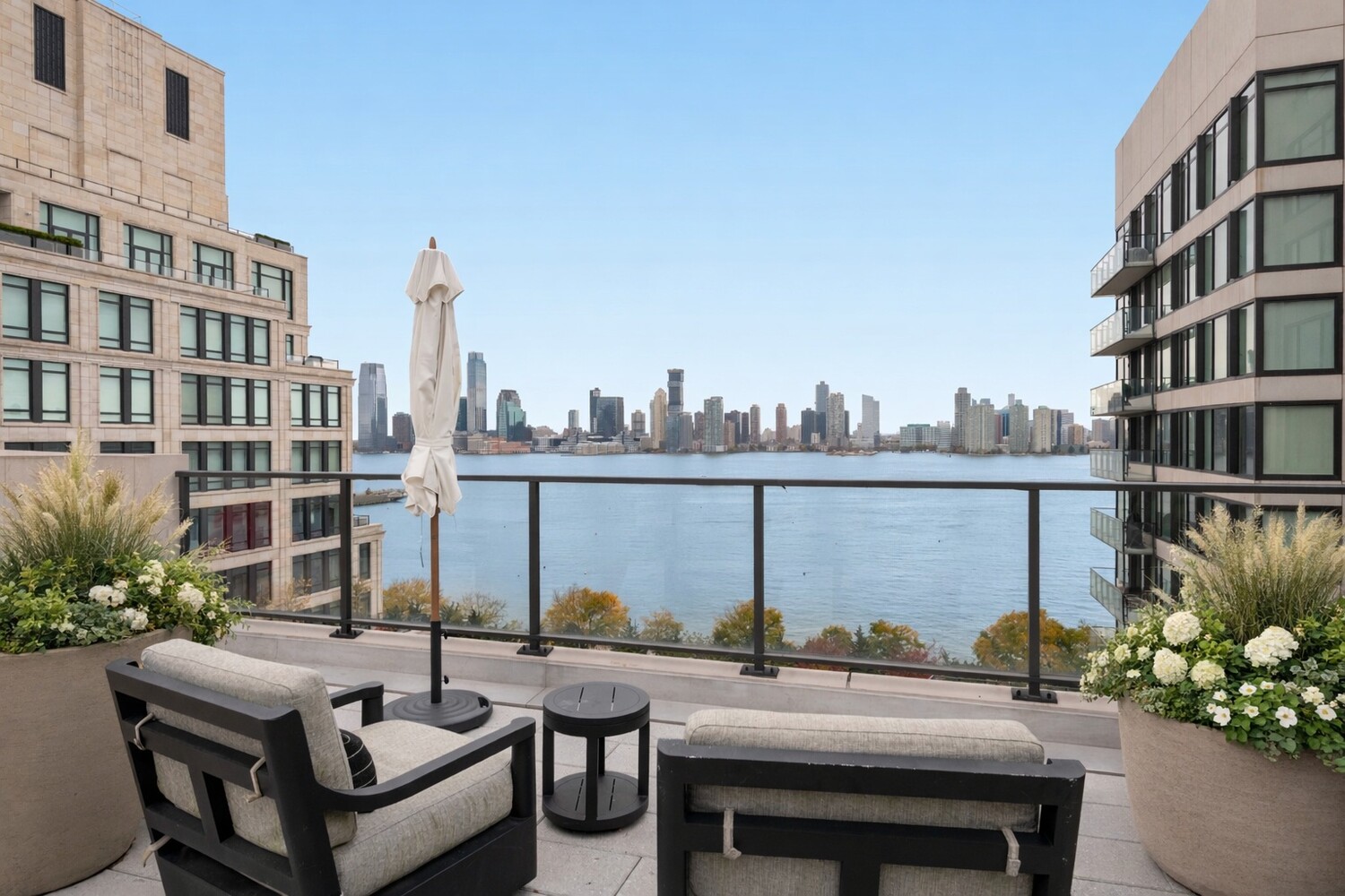 450 WASHINGTON Street TH5