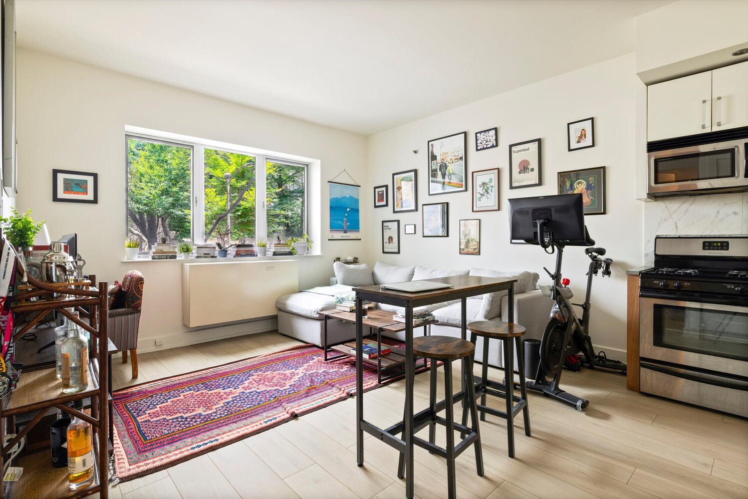 100 MASPETH Avenue 2B