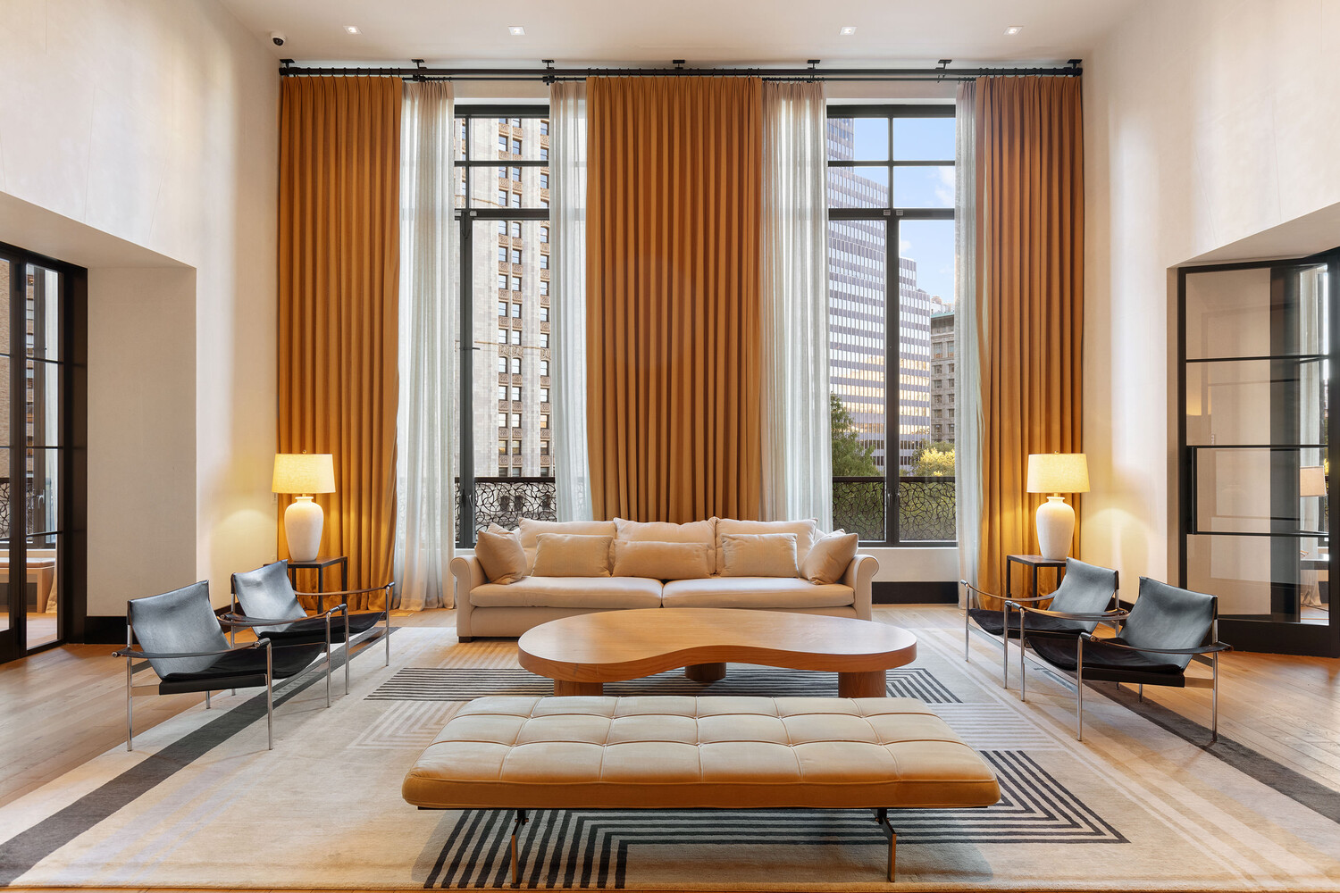 25 PARK Row 25C