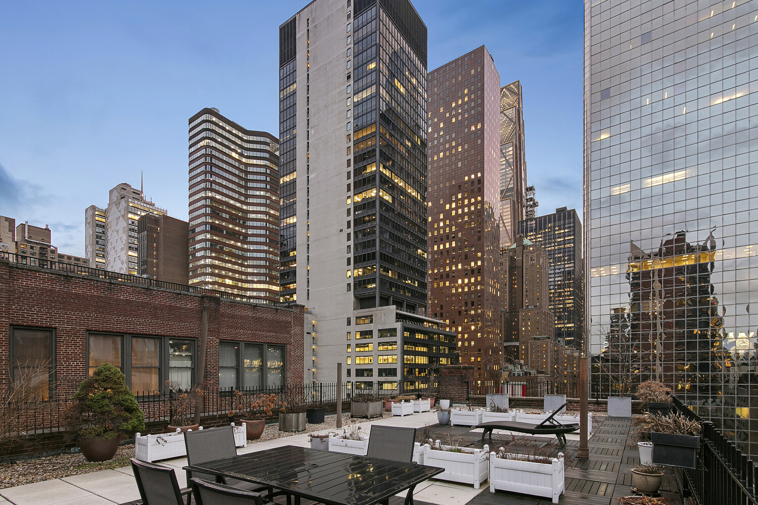 235 E 49TH Street 6E