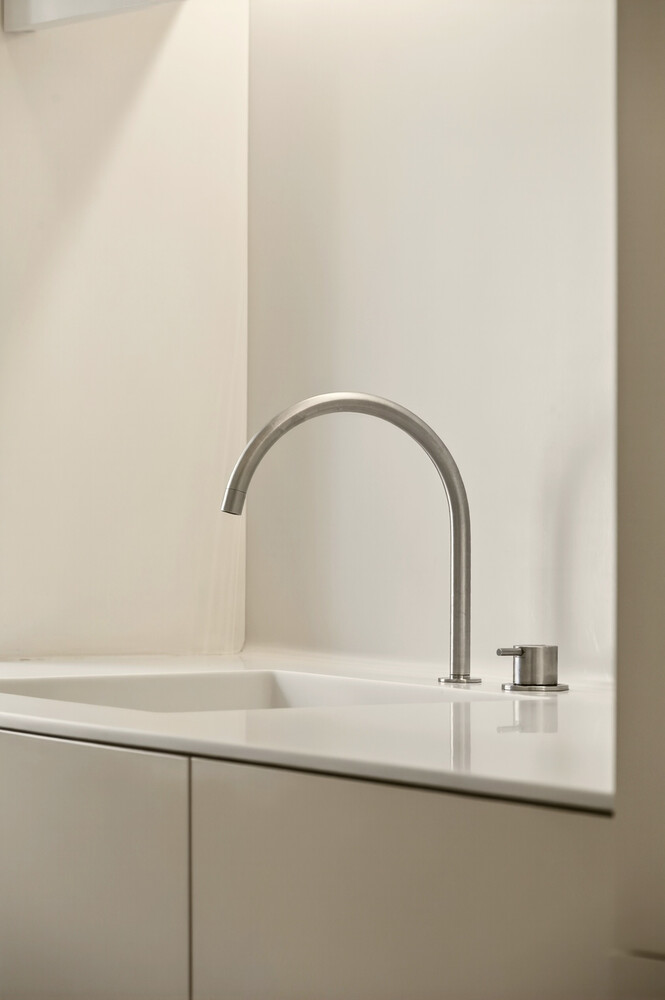 235 E 49TH Street 6E