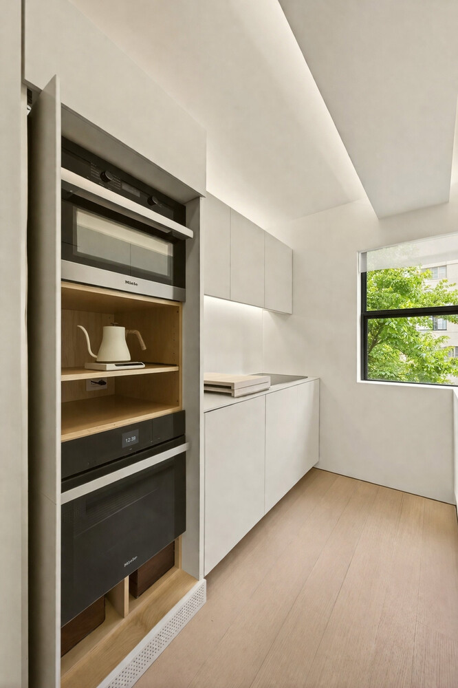 235 E 49TH Street 6E