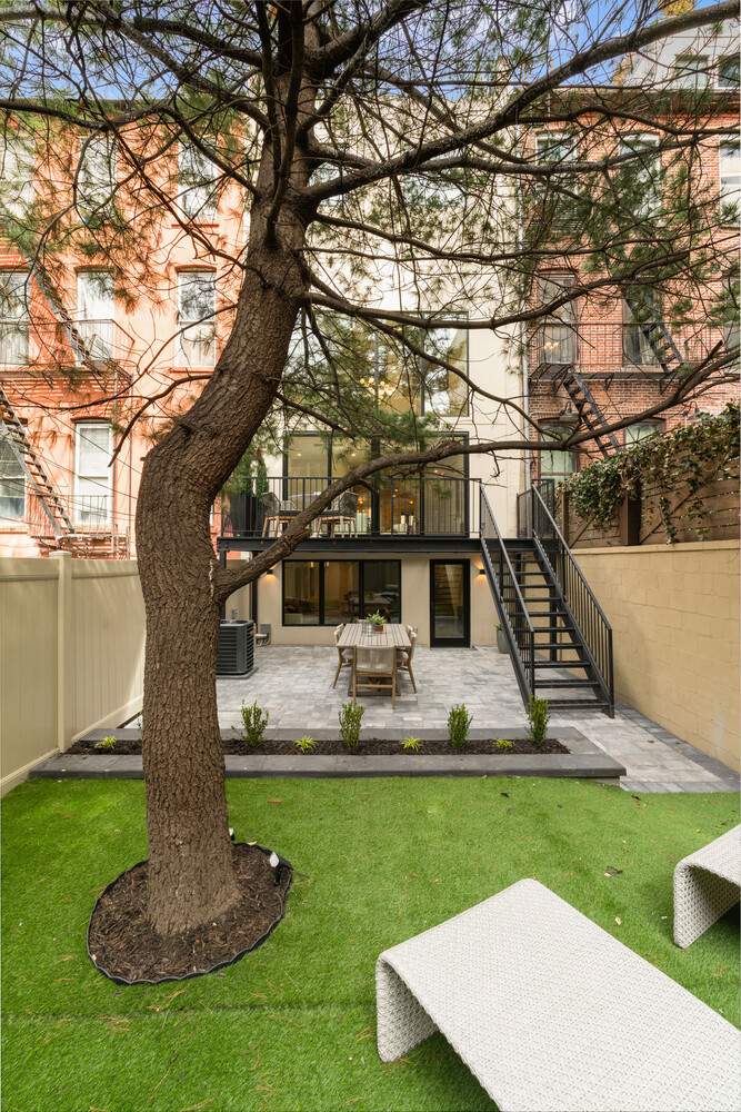 54 ST MARKS Place