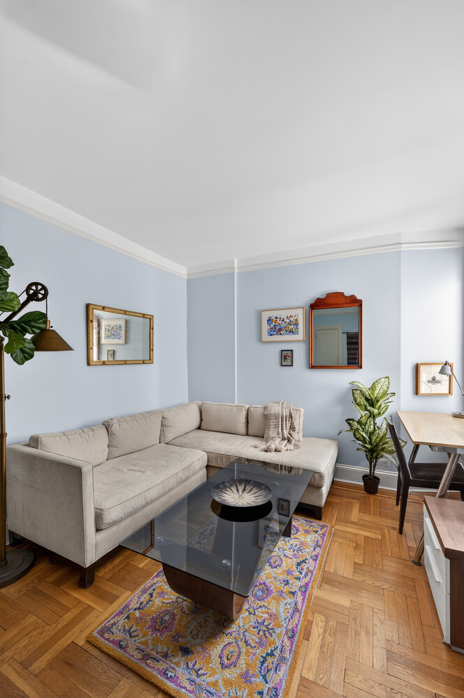 345 E 77TH Street 4D