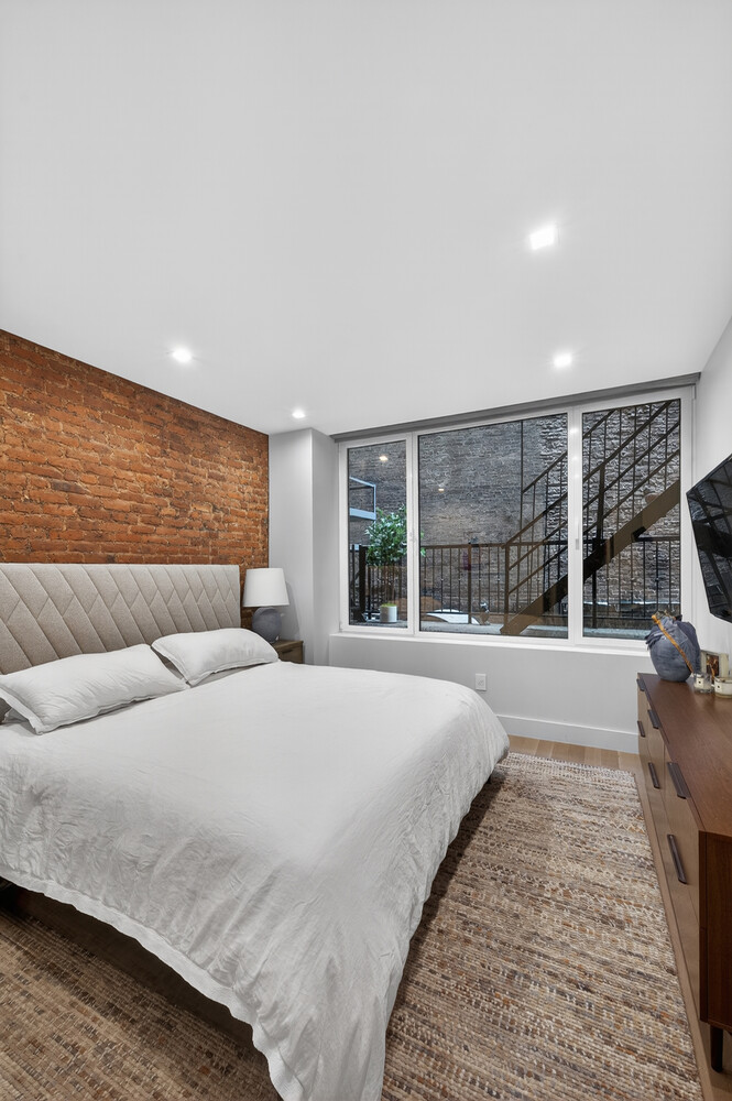 17 E 17TH Street 2FL