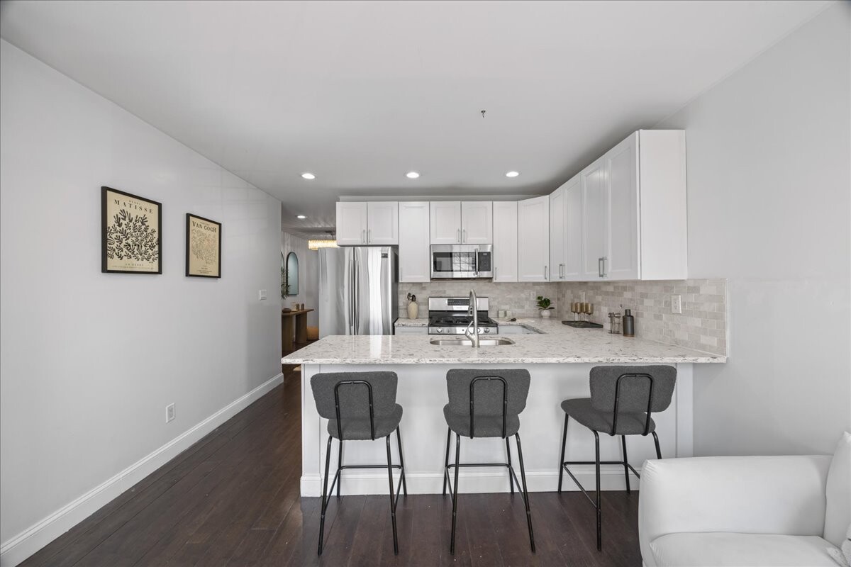 2271A PACIFIC Street