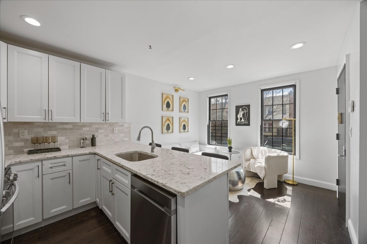 2271A PACIFIC Street