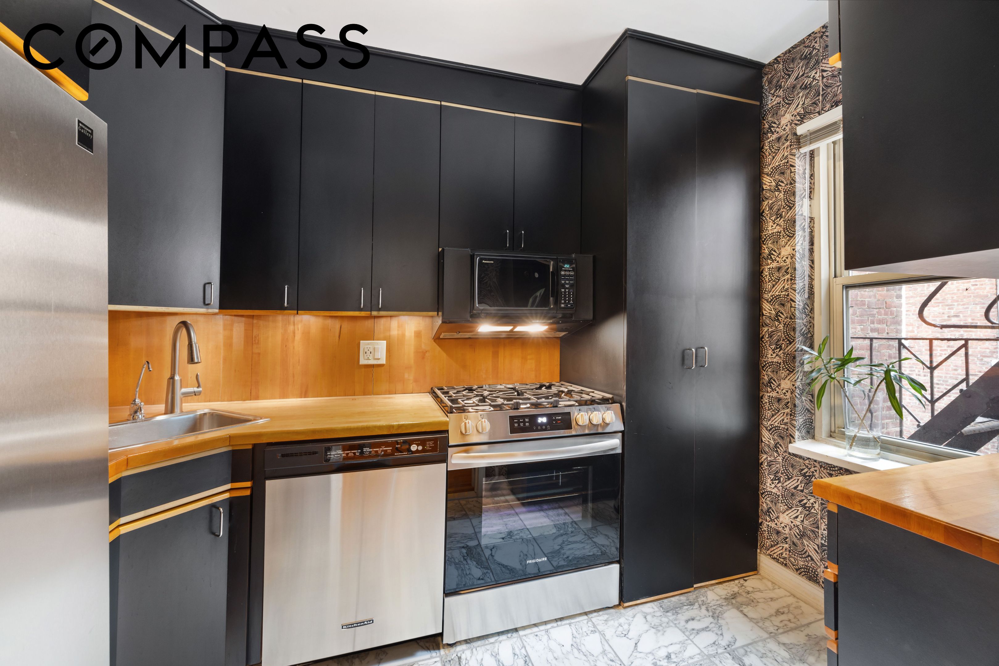 515 E 89th Street 4K