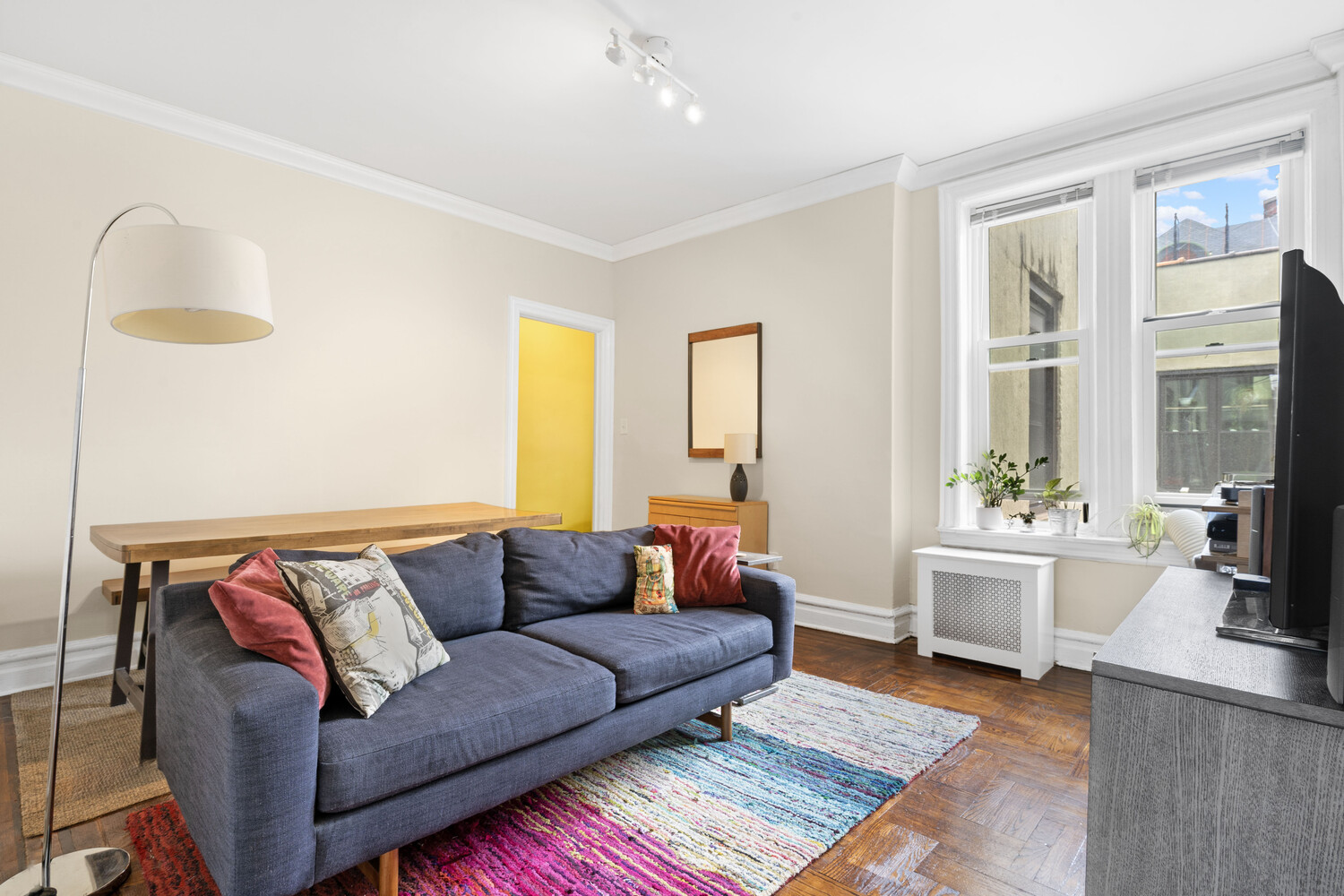 246 CORNELIA Street D7