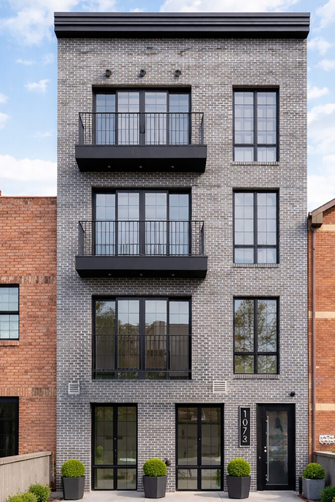 1073 WILLOUGHBY Avenue 1B