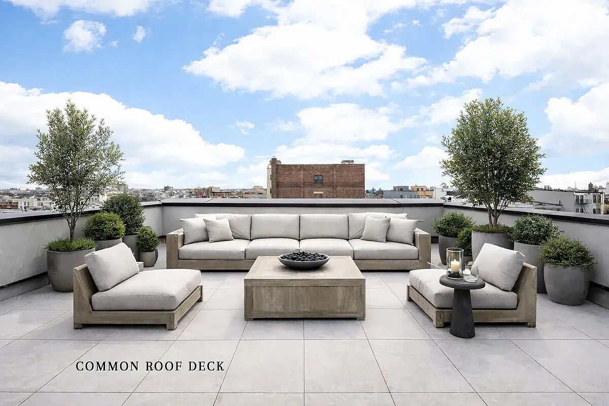 1073 WILLOUGHBY Avenue 1B