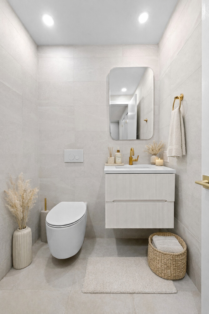 1073 WILLOUGHBY Avenue 1B