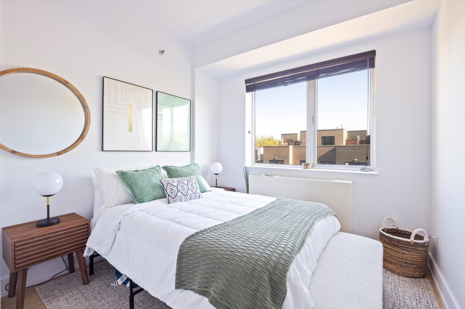 100 MASPETH Avenue 5J