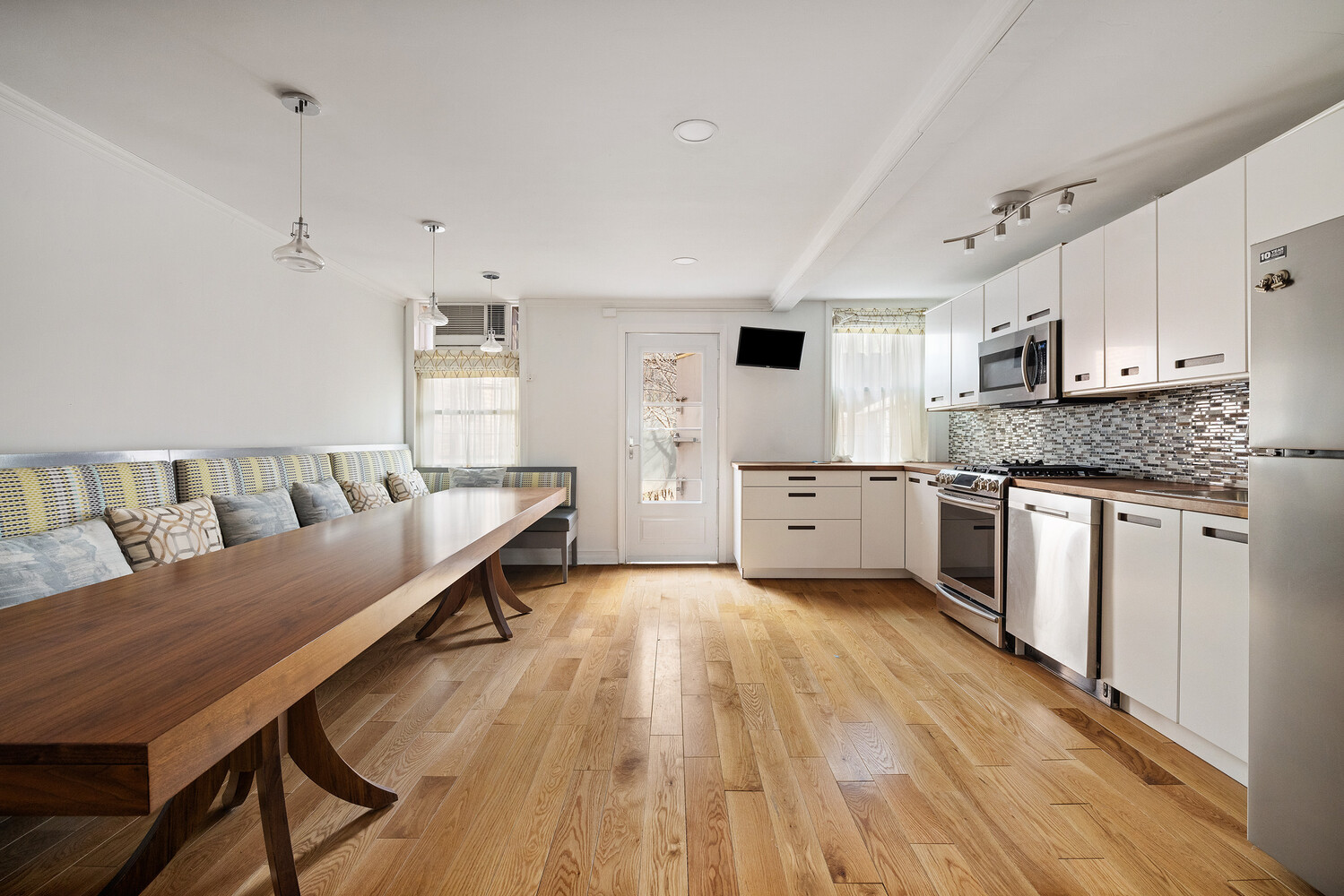 213 E 120TH Street