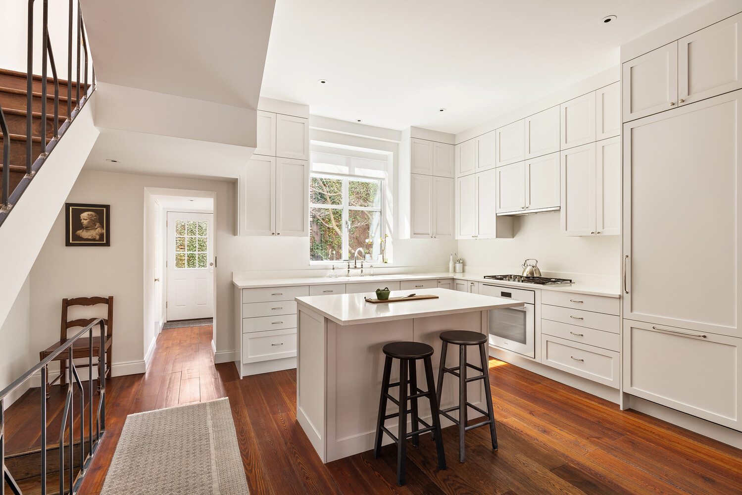 362 W 19TH Street
