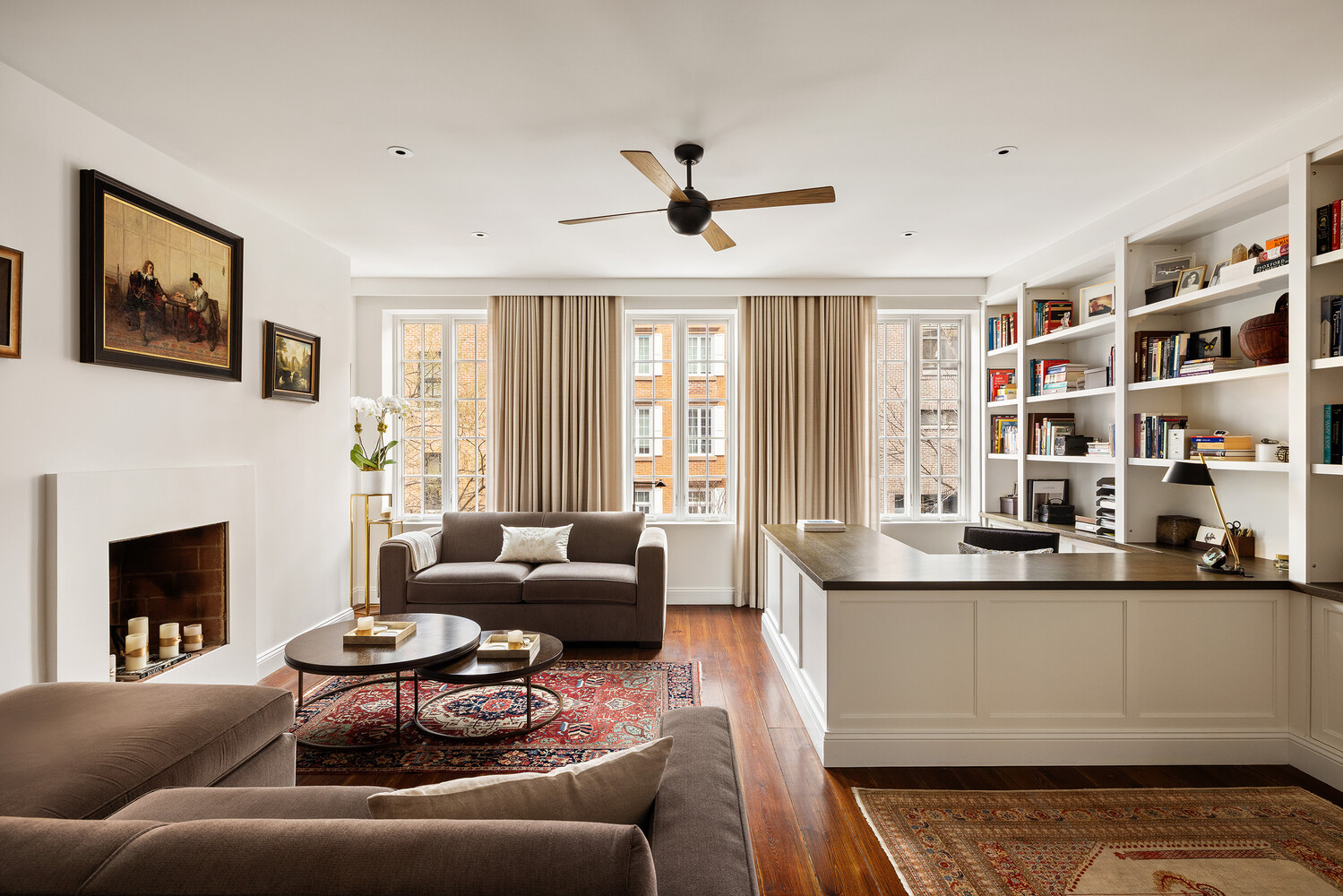 362 W 19TH Street