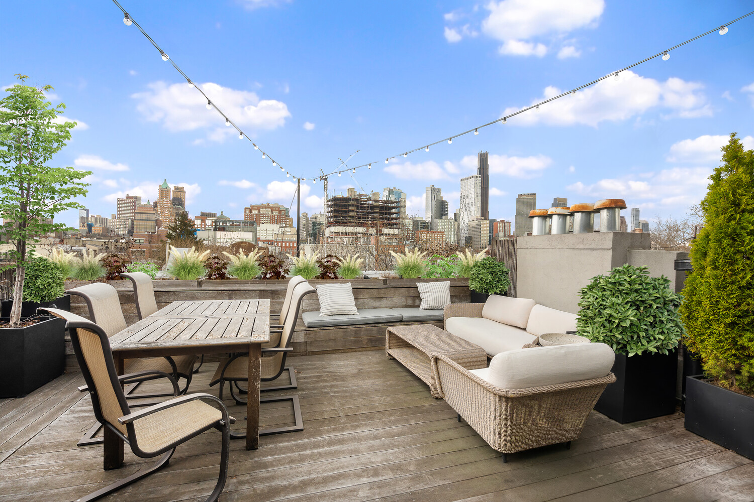 284 WARREN Street 4