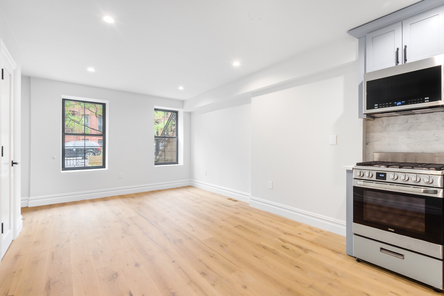 612 HANCOCK Street 1