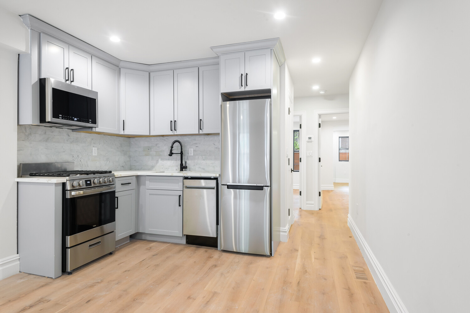 612 HANCOCK Street 1