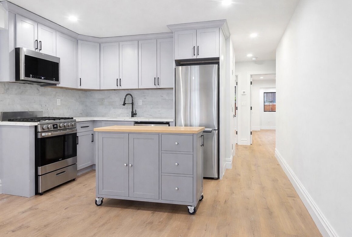 612 HANCOCK Street 1