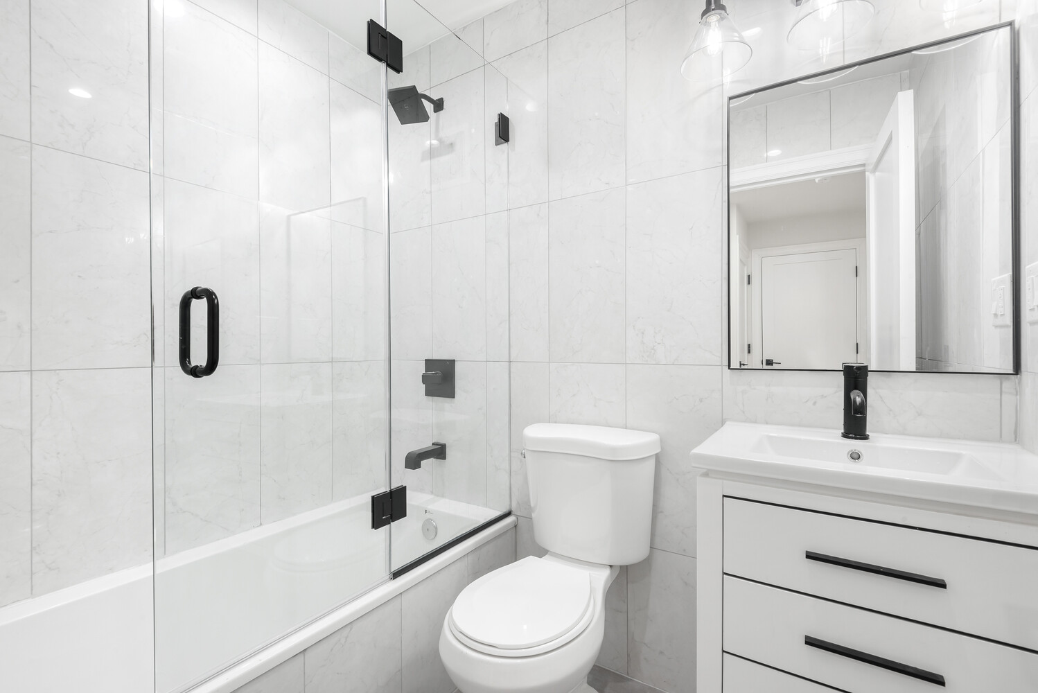 612 HANCOCK Street 1