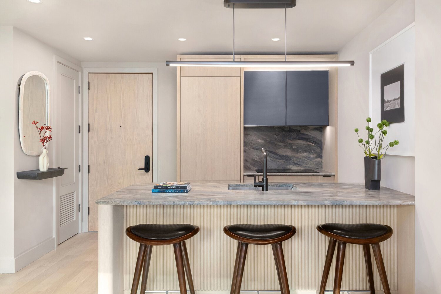 400 W 38TH Street 5CN