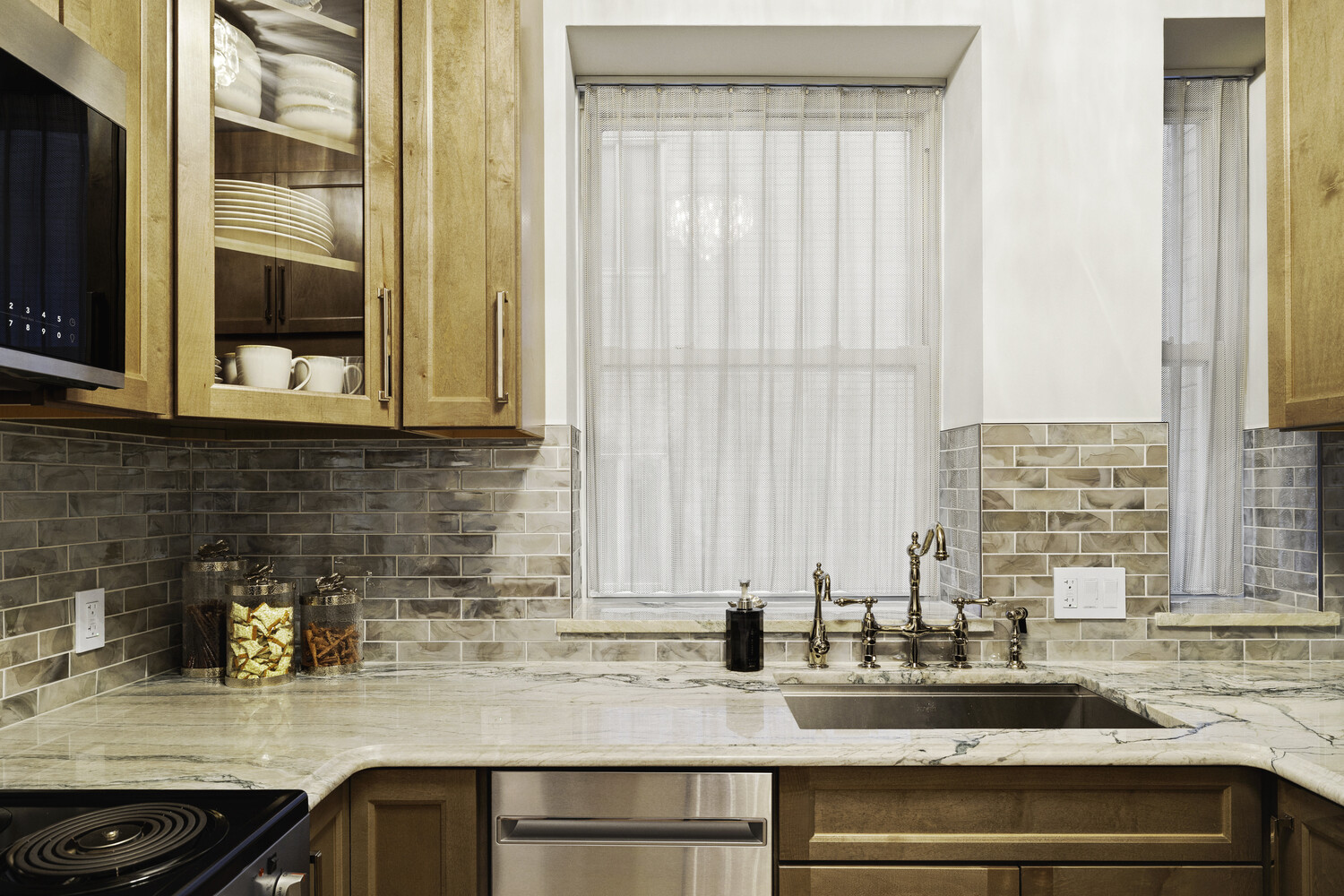 40 W 55TH Street 4B