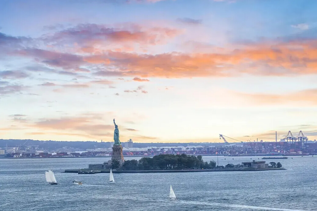 204 RECTOR Place 10L