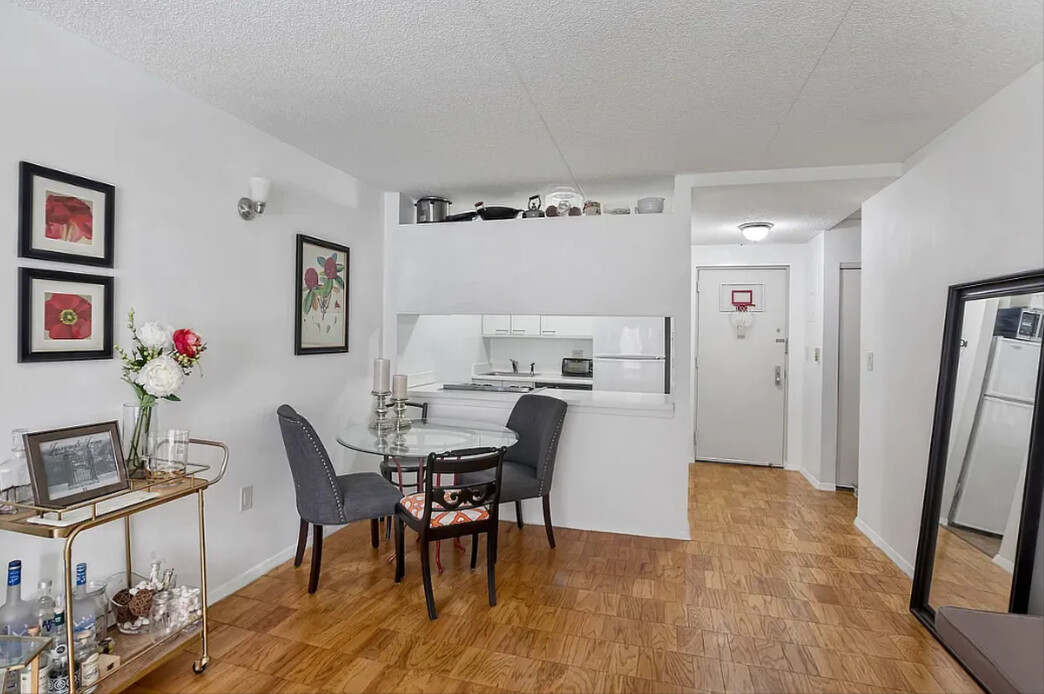280 RECTOR Place 3J