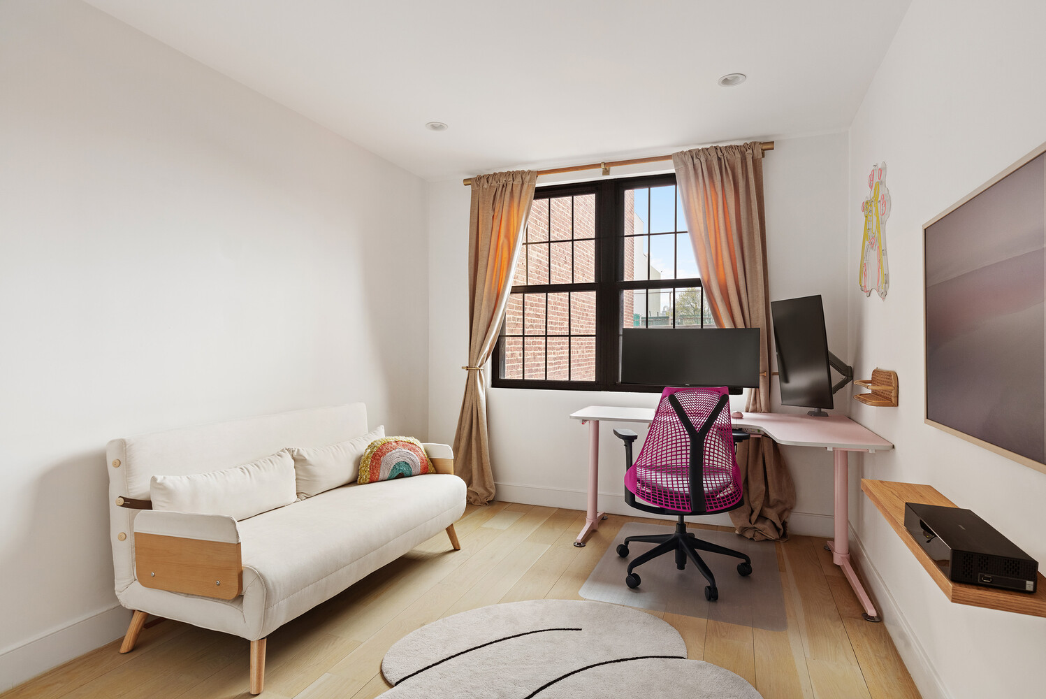 800 PARK Place APT3R