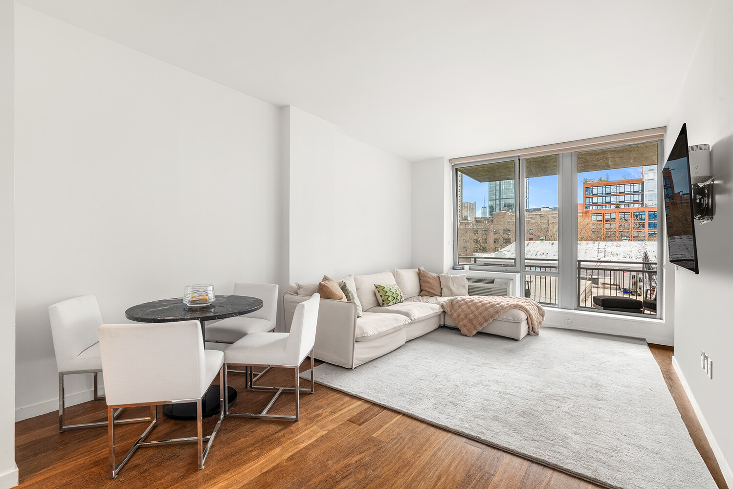 444 W 19TH Street 502