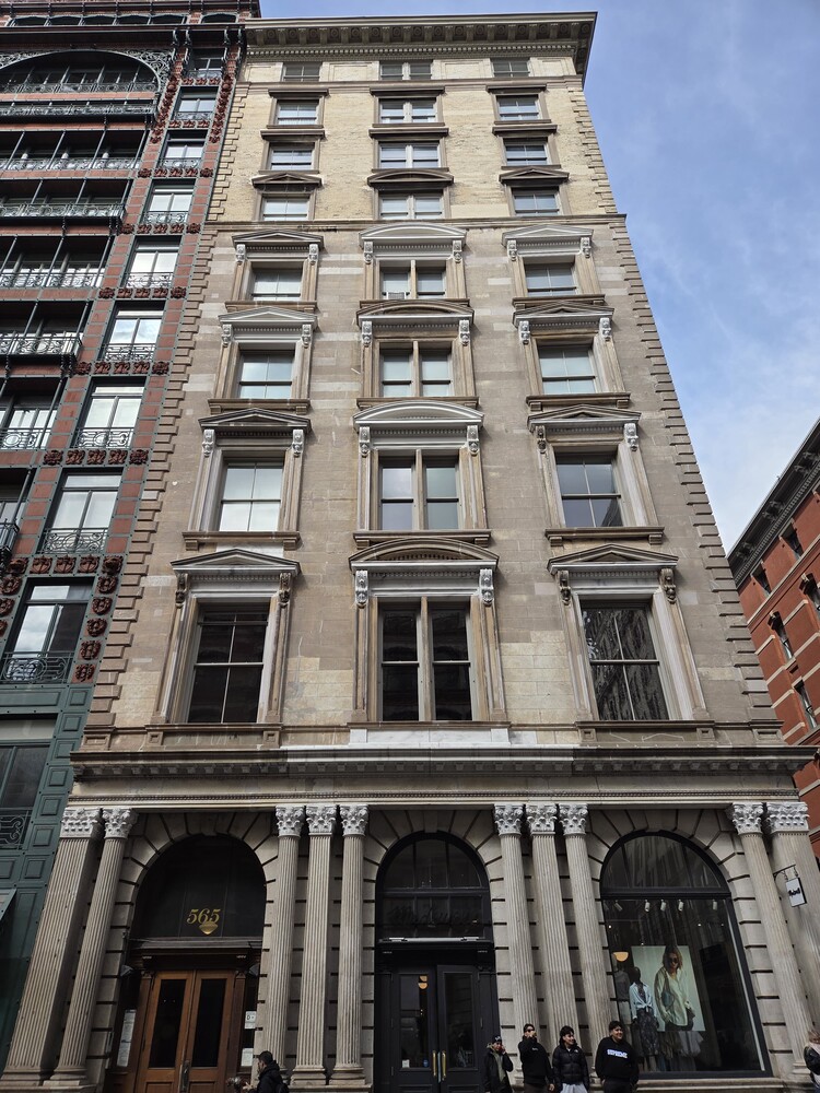 565 BROADWAY 6W