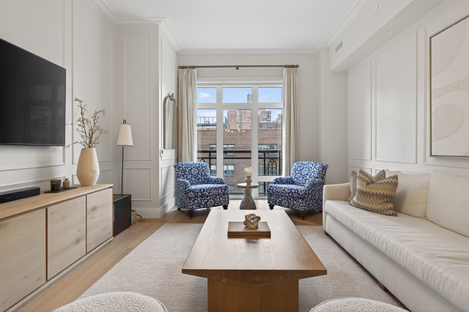 200 E 83RD Street 8C