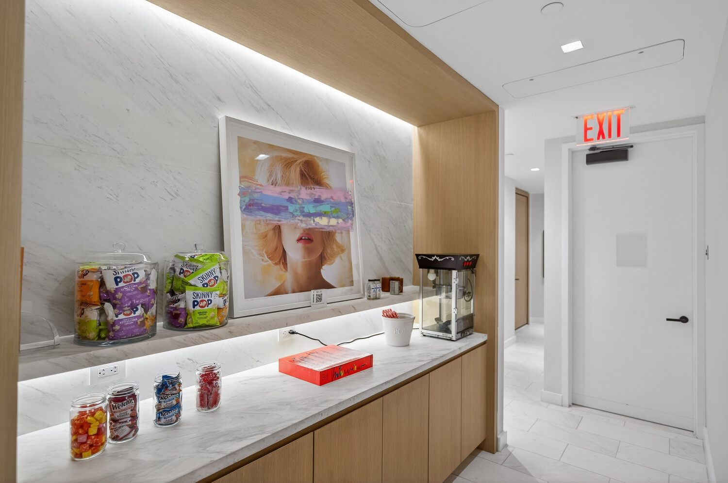 200 E 83RD Street 8C