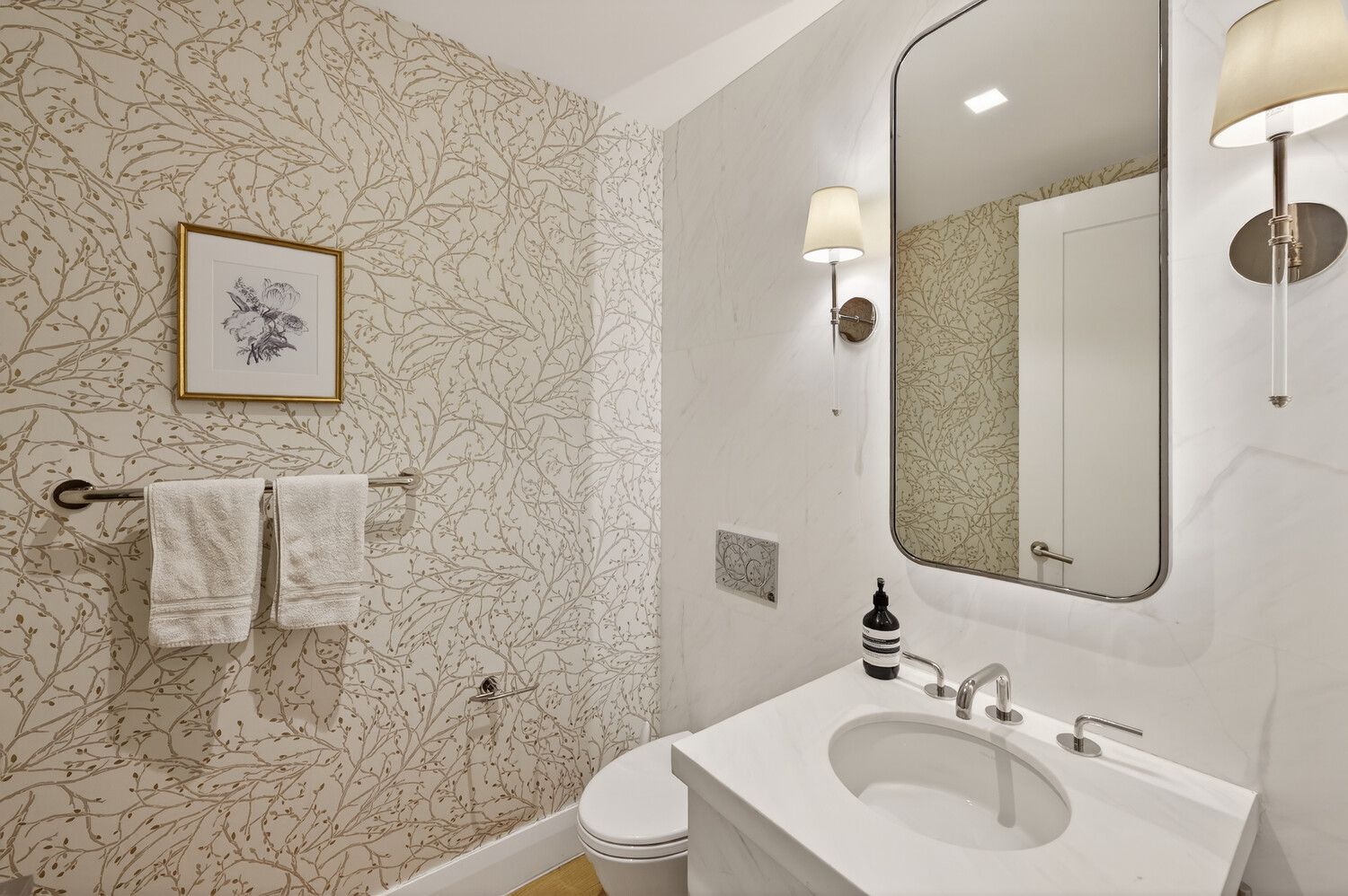 200 E 83RD Street 8C