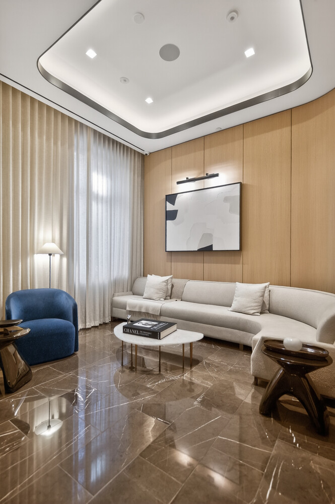 200 E 83RD Street 8C