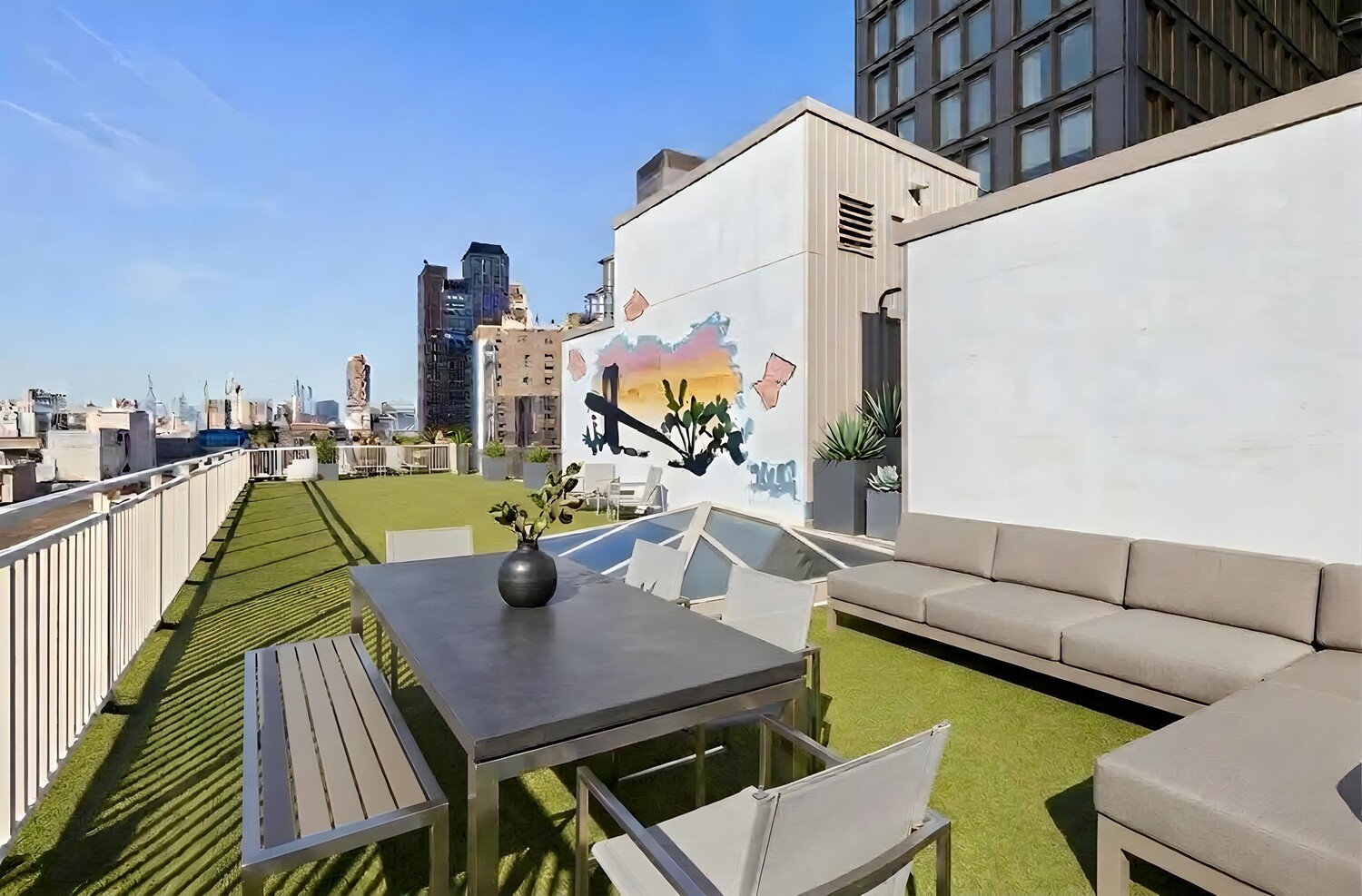 85 LEONARD Street PH